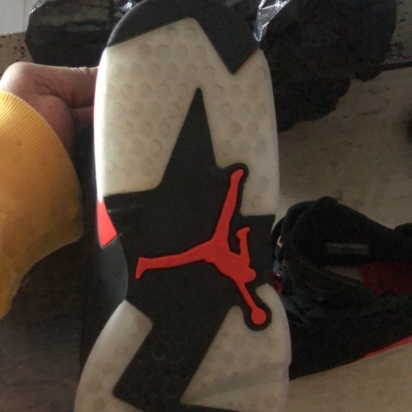 2018 Retro Jordan 6 Deadstock with original box - Picture 2 of 5